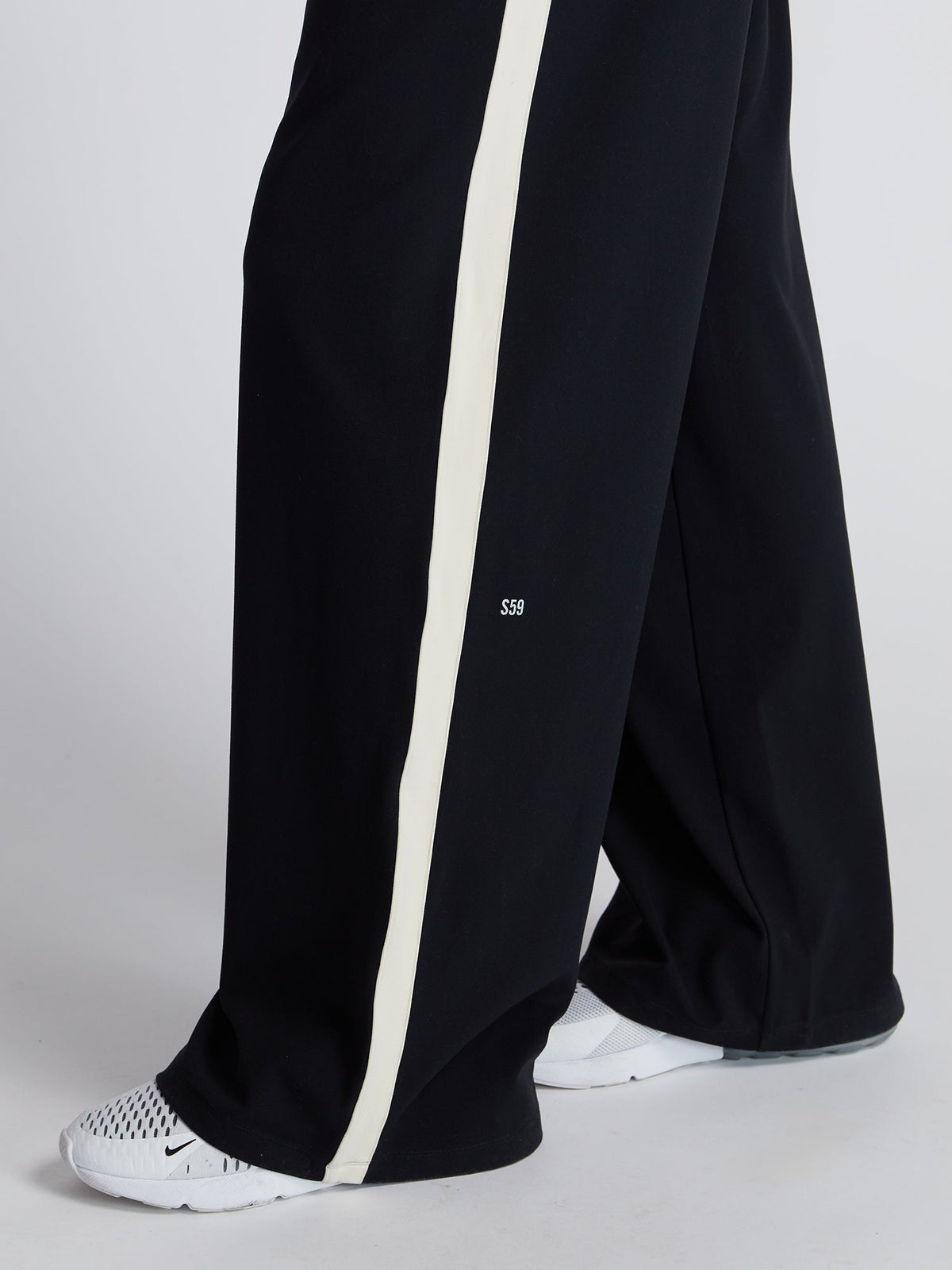 LUCA AIRWEIGHT TROUSER