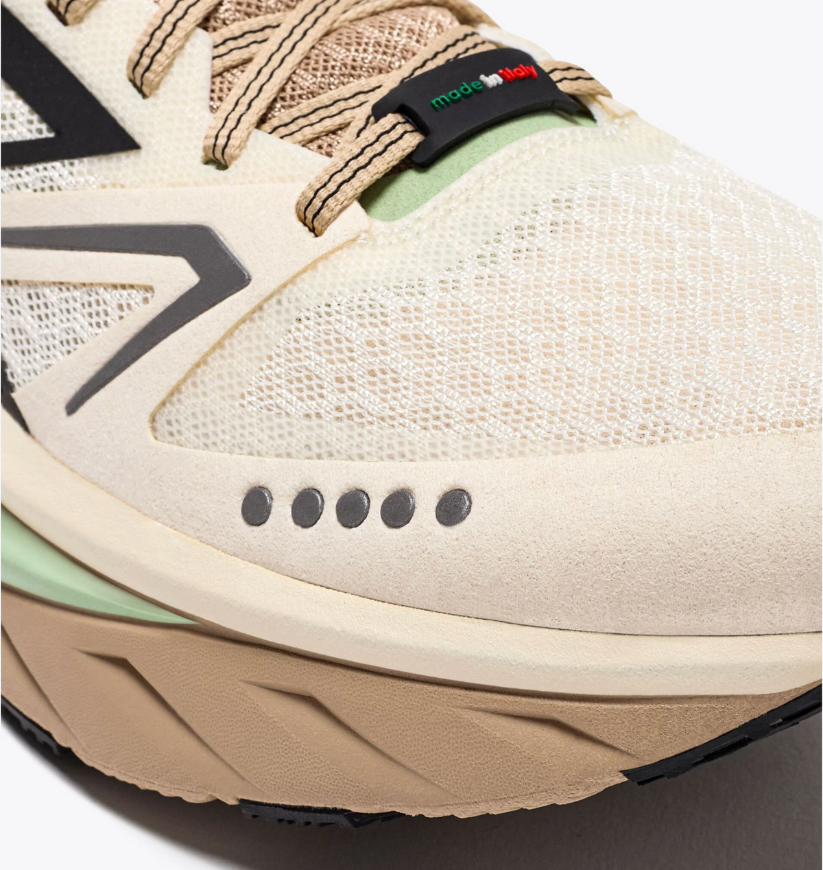 Women's Atomo V7000-2