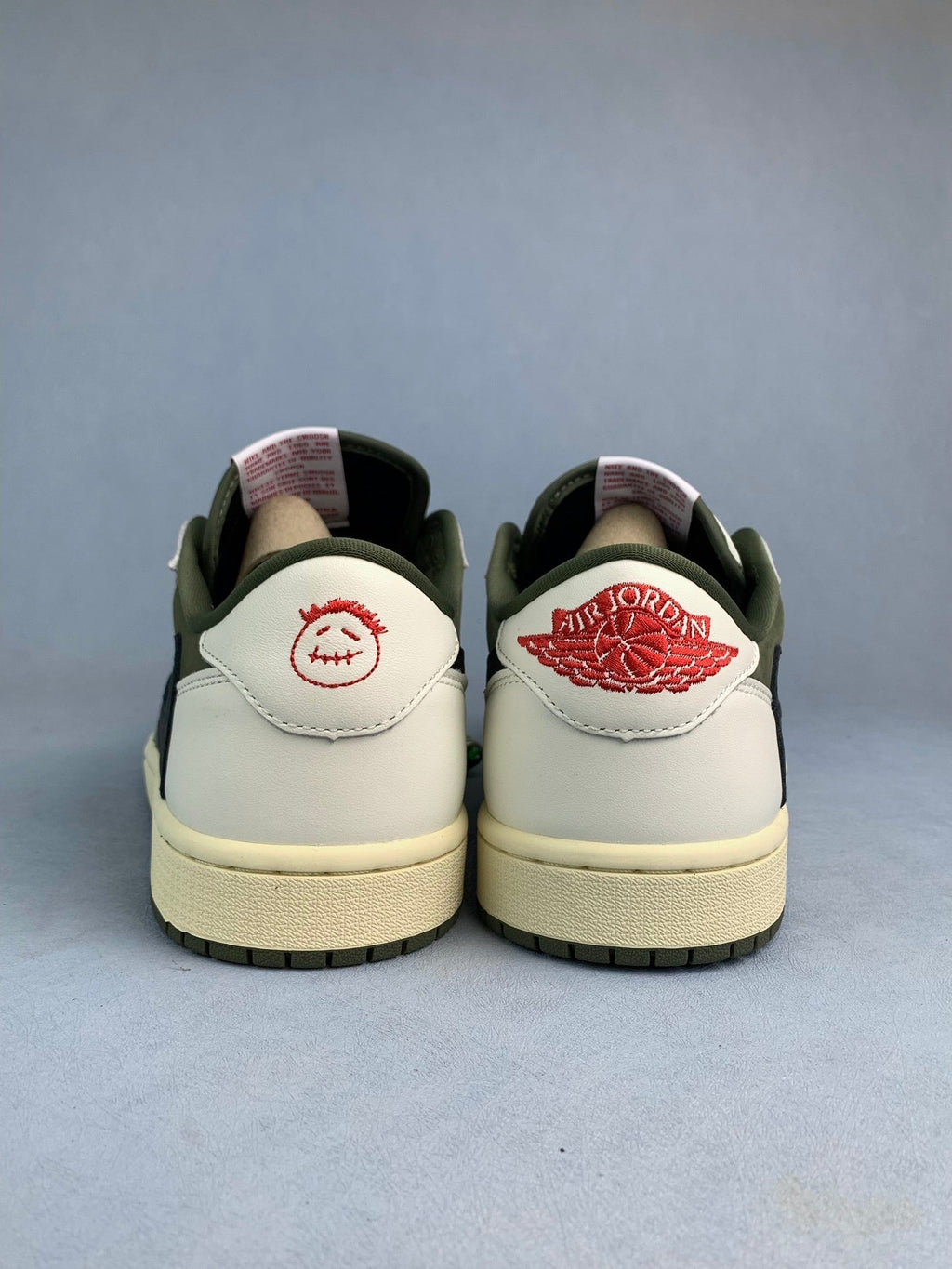 Air Jordan 1 Low x Travis Scott Medium Olive 9.0 Unisex Sneakers DM7866-200